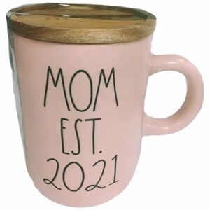Rae Dunn Pink 'Mom Est. 2021' Mug